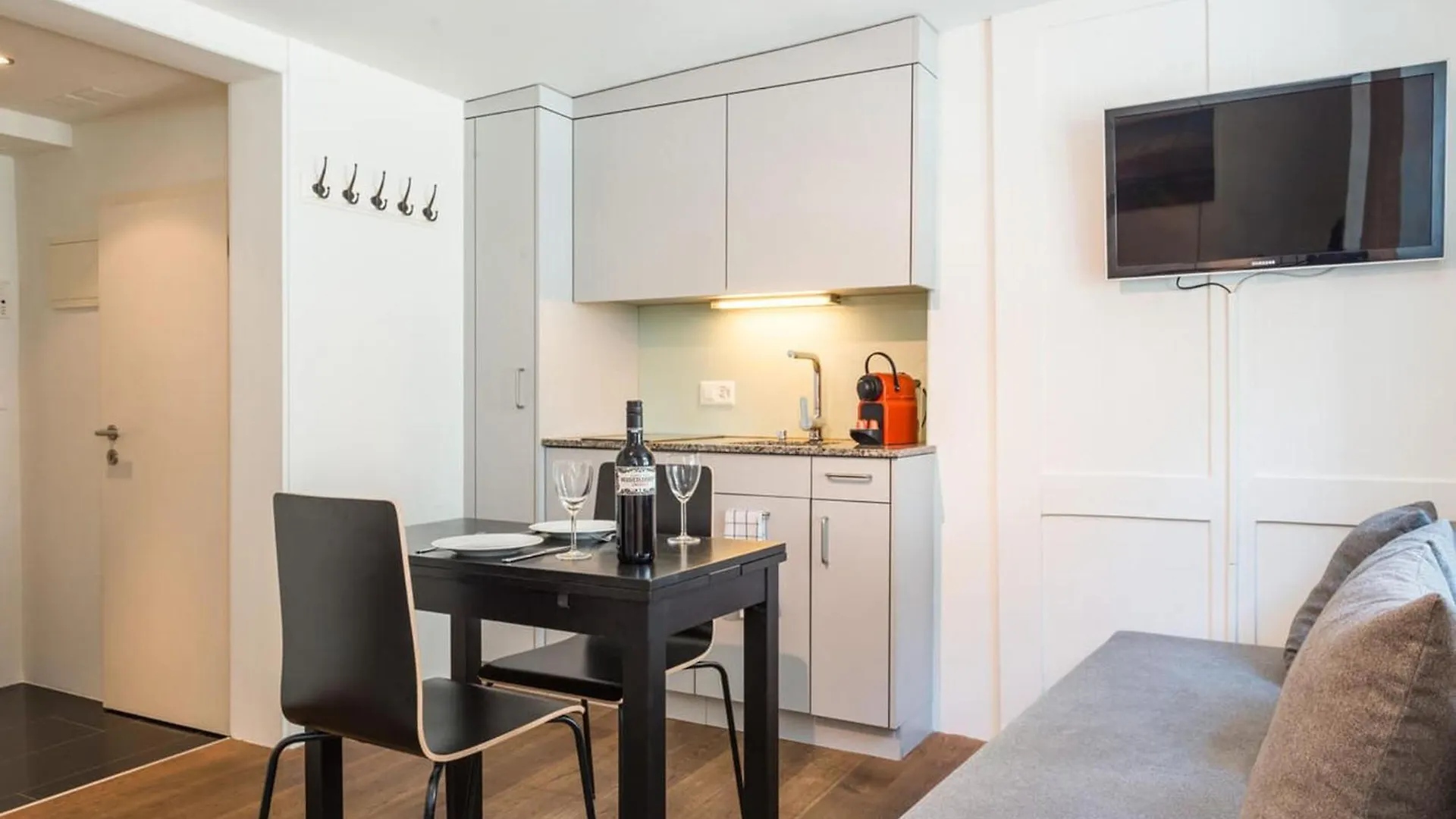 Hitrental Schmidgasse - Apartments Zürich