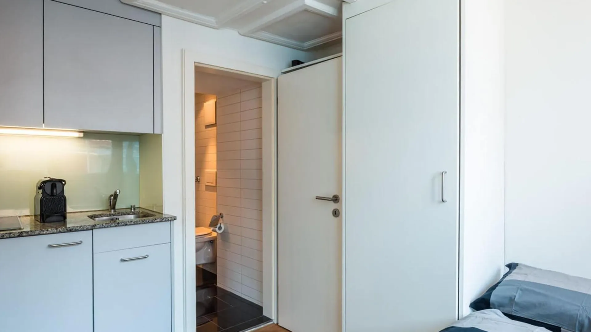 Hitrental Schmidgasse - Apartments Zurich 0*,  Switzerland